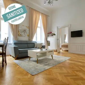 Apartment Luxury By Hi5 - Havas Street, Budapest
