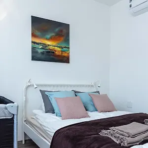 Апартаменты Amphora Luxury With Free Private Parking And Cozy Balcony, Будапешт