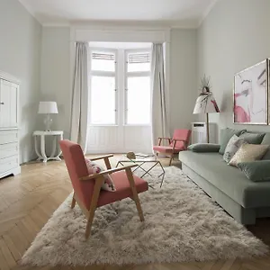 Apartment Jettsetter Luxury By Andrassy Ave & Opera, Budapest